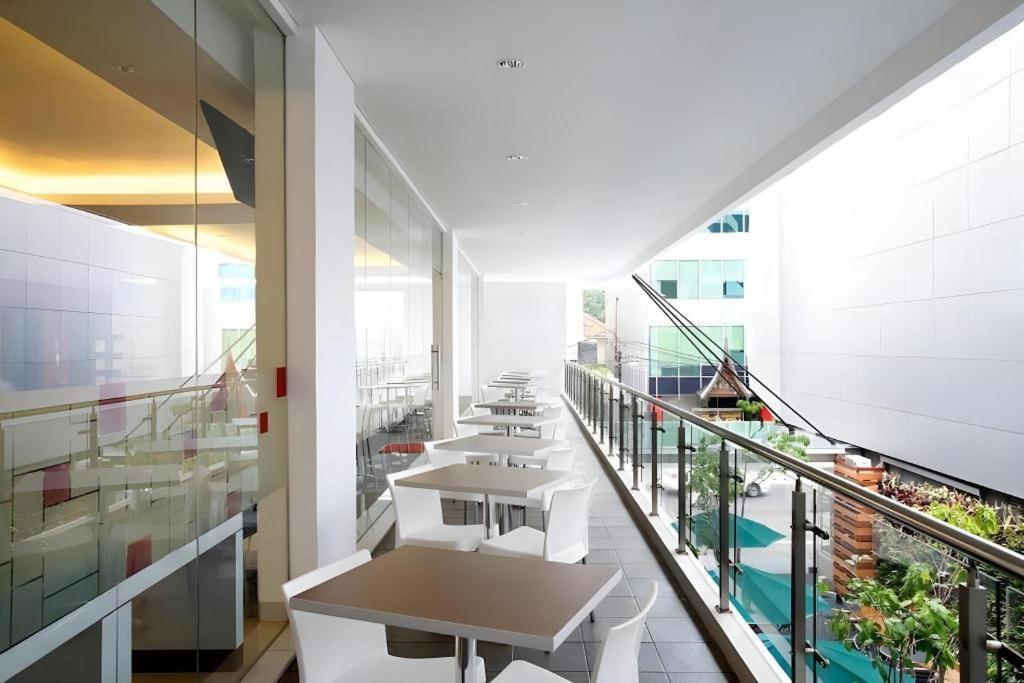 Amaris Hotel La Codefin Kemang Джакарта Екстер'єр фото